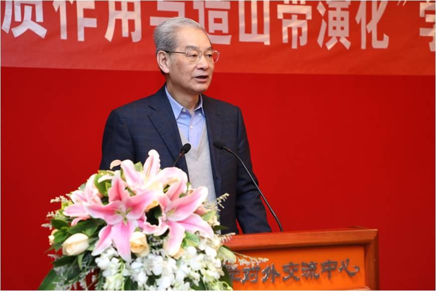 肉蒲团
肉蒲团
陈运泰院士发言.jpg 肉蒲团
肉蒲团
陈运泰院士发言.jpg